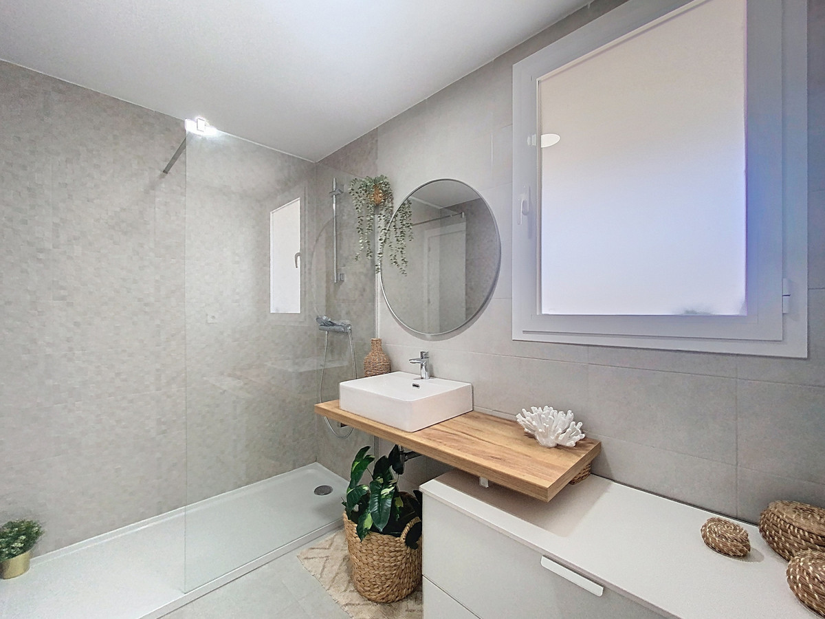 Huis te koop in Estepona | 3 slaapkamers H5452438