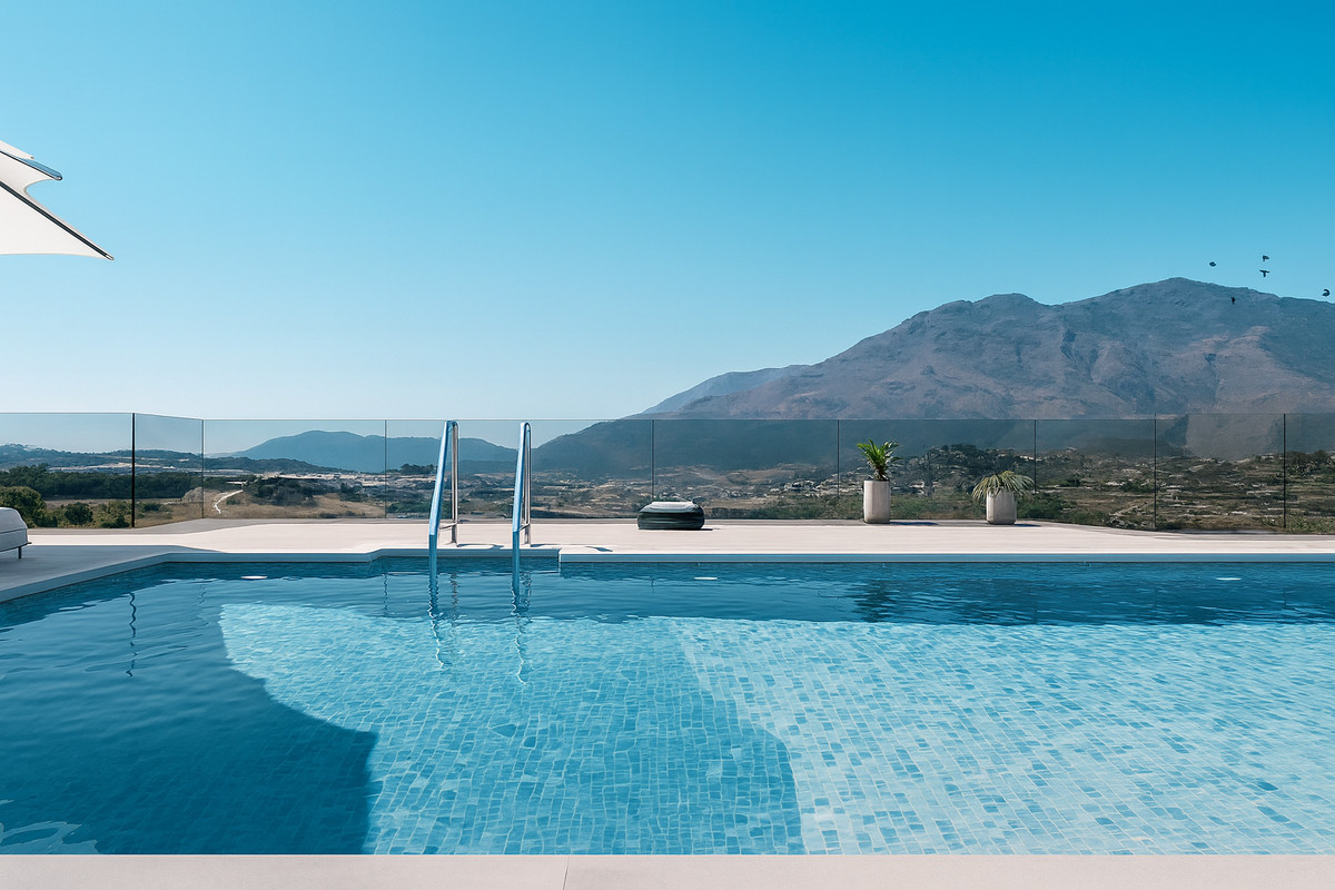 Huis te koop in Estepona | 3 slaapkamers H5452438