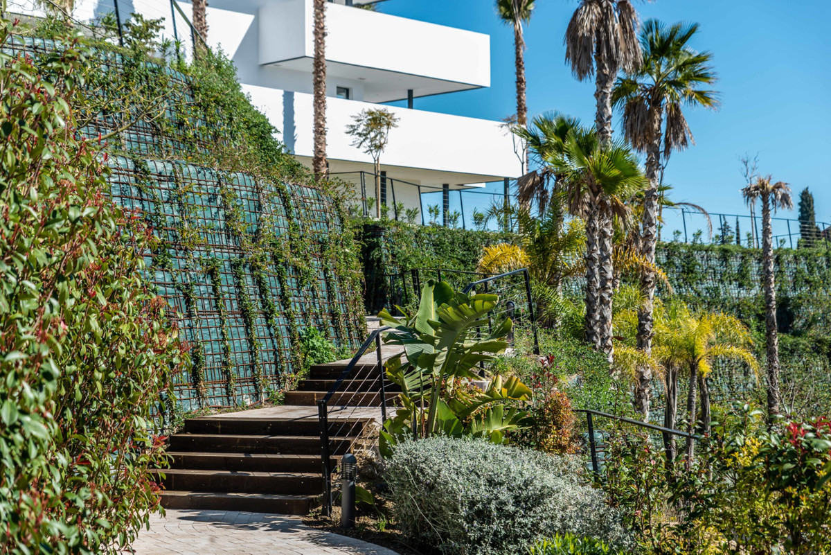 Appartement te koop in Estepona | 3 - 4 slaapkamers H5453572