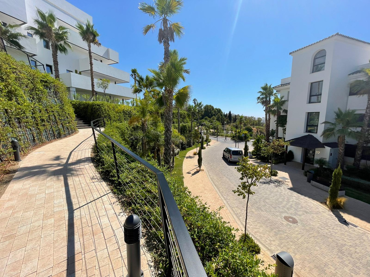 Appartement te koop in Estepona | 3 - 4 slaapkamers H5453572