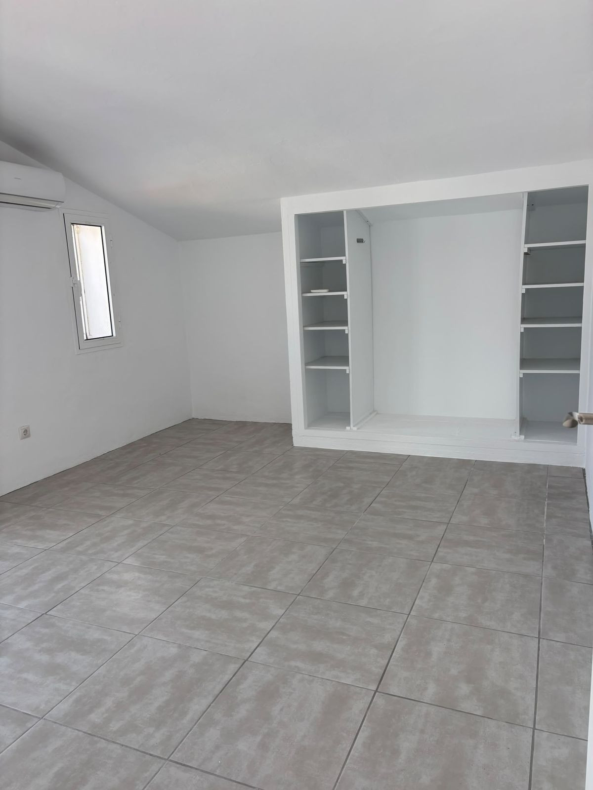 Huis te koop in Estepona | 2 slaapkamers H5454775