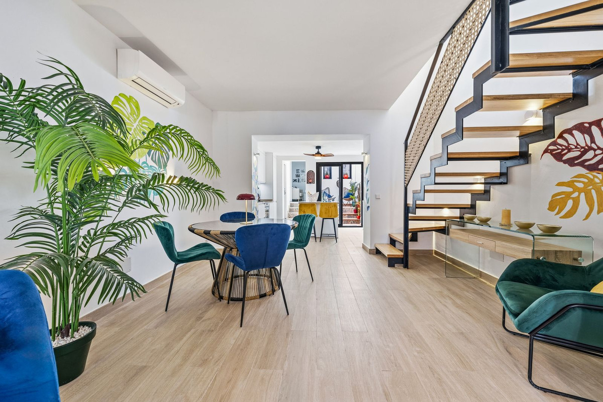 Huis te koop in Estepona | 4 slaapkamers H5455354