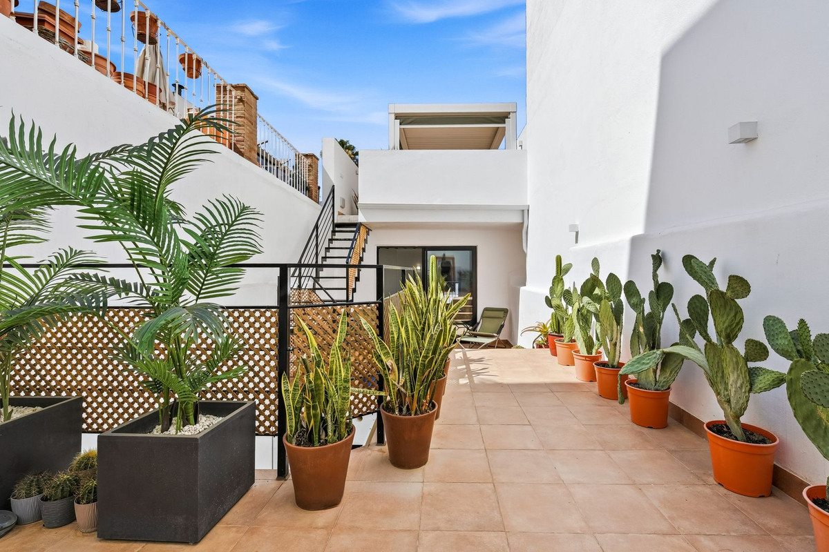 Huis te koop in Estepona | 4 slaapkamers H5455354