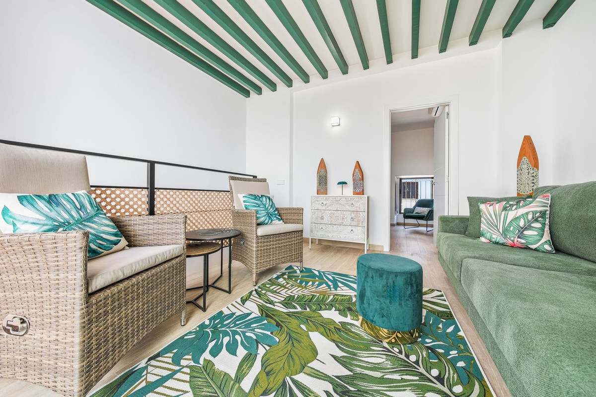 Huis te koop in Estepona | 4 slaapkamers H5455354