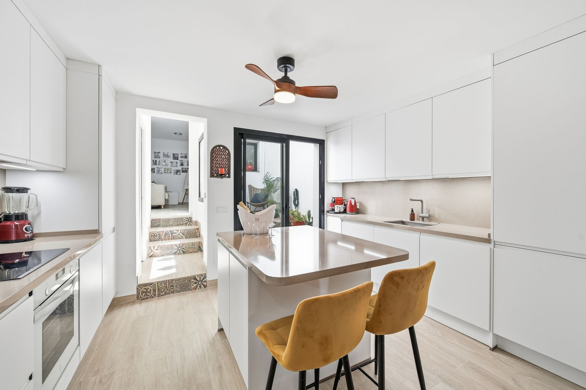 Huis te koop in Estepona | 4 slaapkamers H5455354