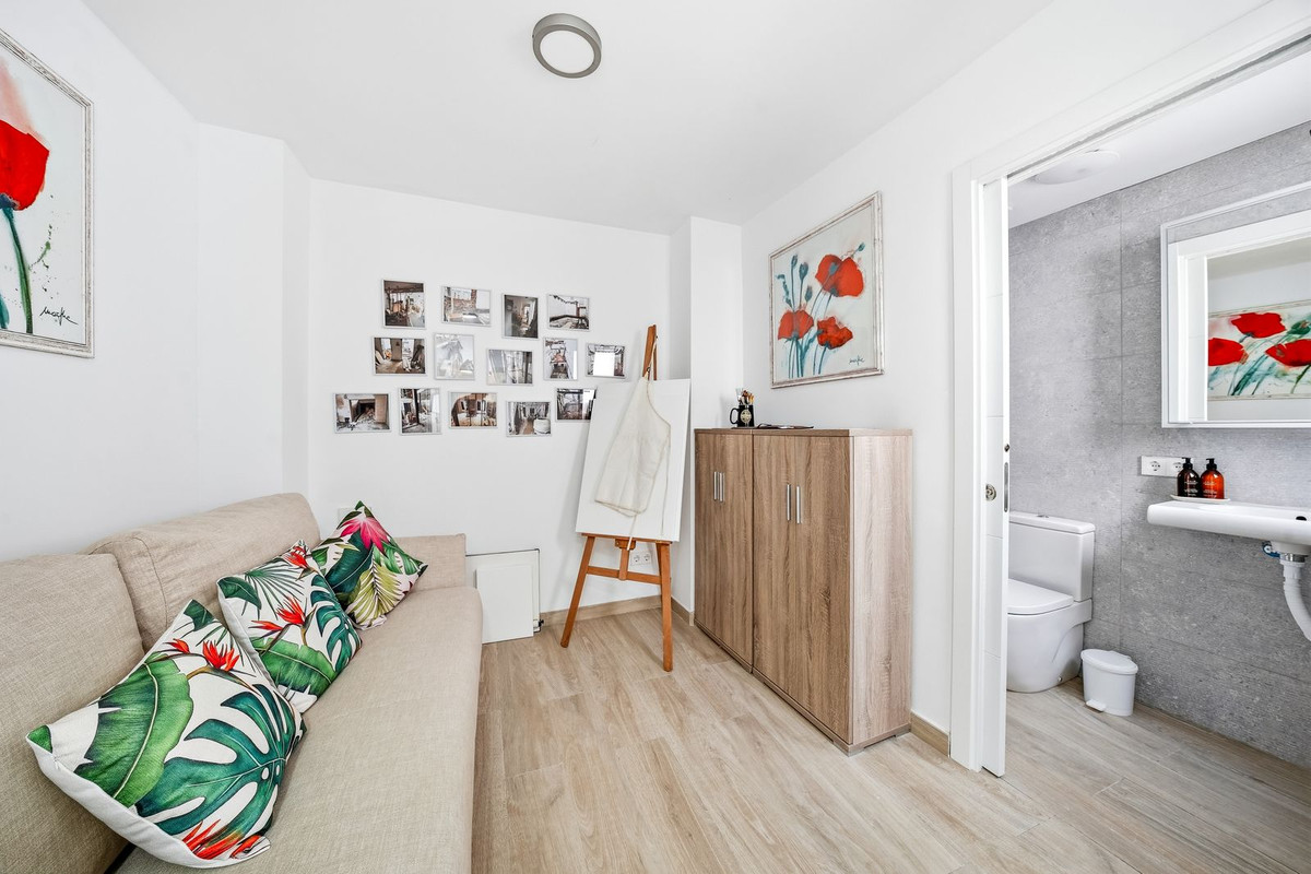 Huis te koop in Estepona | 4 slaapkamers H5455354