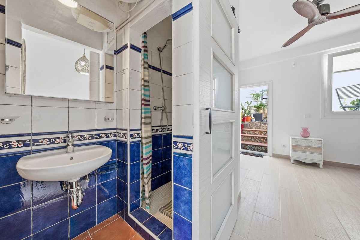 Huis te koop in Estepona | 4 slaapkamers H5455354