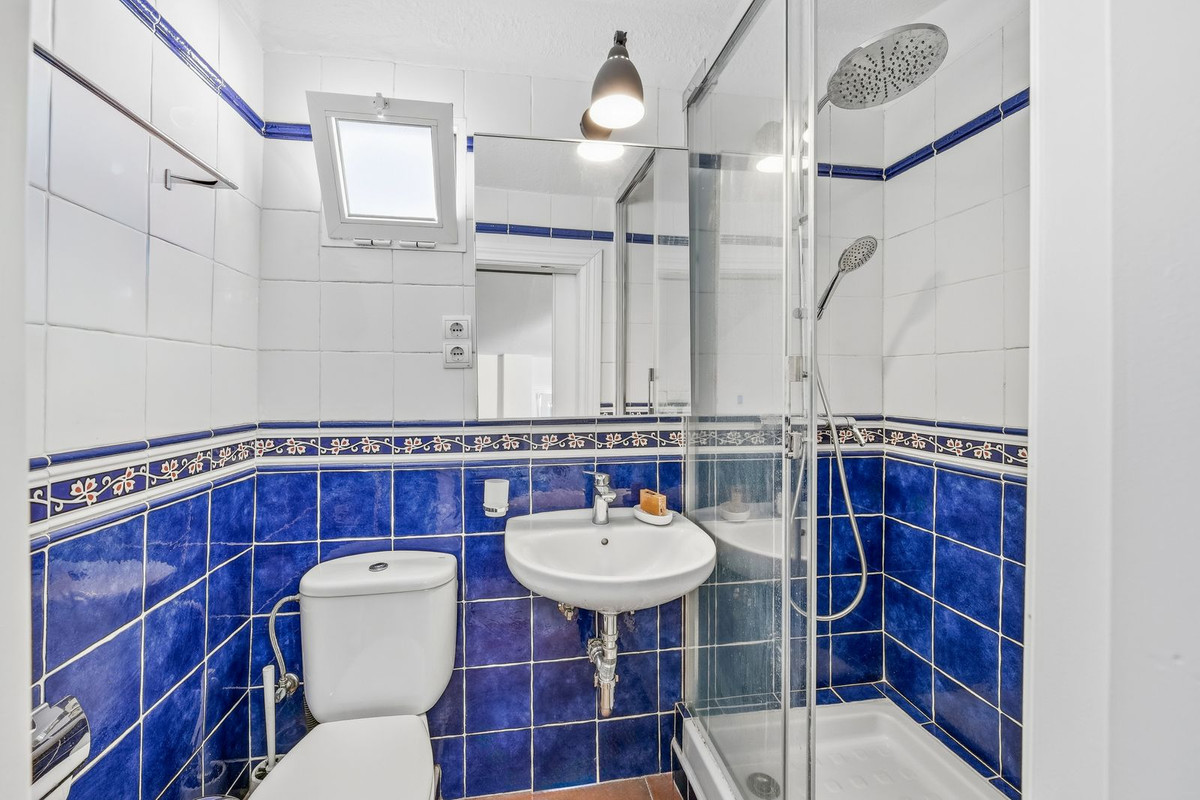 Huis te koop in Estepona | 4 slaapkamers H5455354