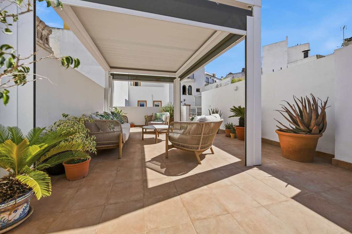Huis te koop in Estepona | 4 slaapkamers H5455354