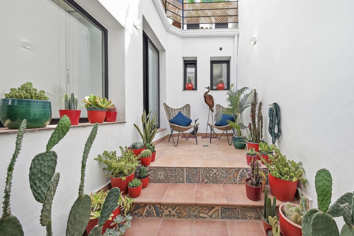 Huis te koop in Estepona | 4 slaapkamers H5455354