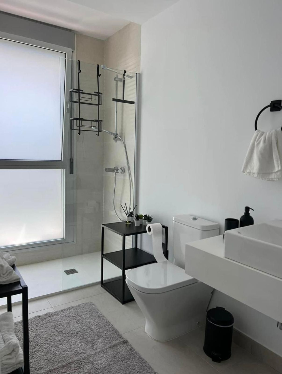 Appartement te koop in Estepona | 2 slaapkamers H5455465