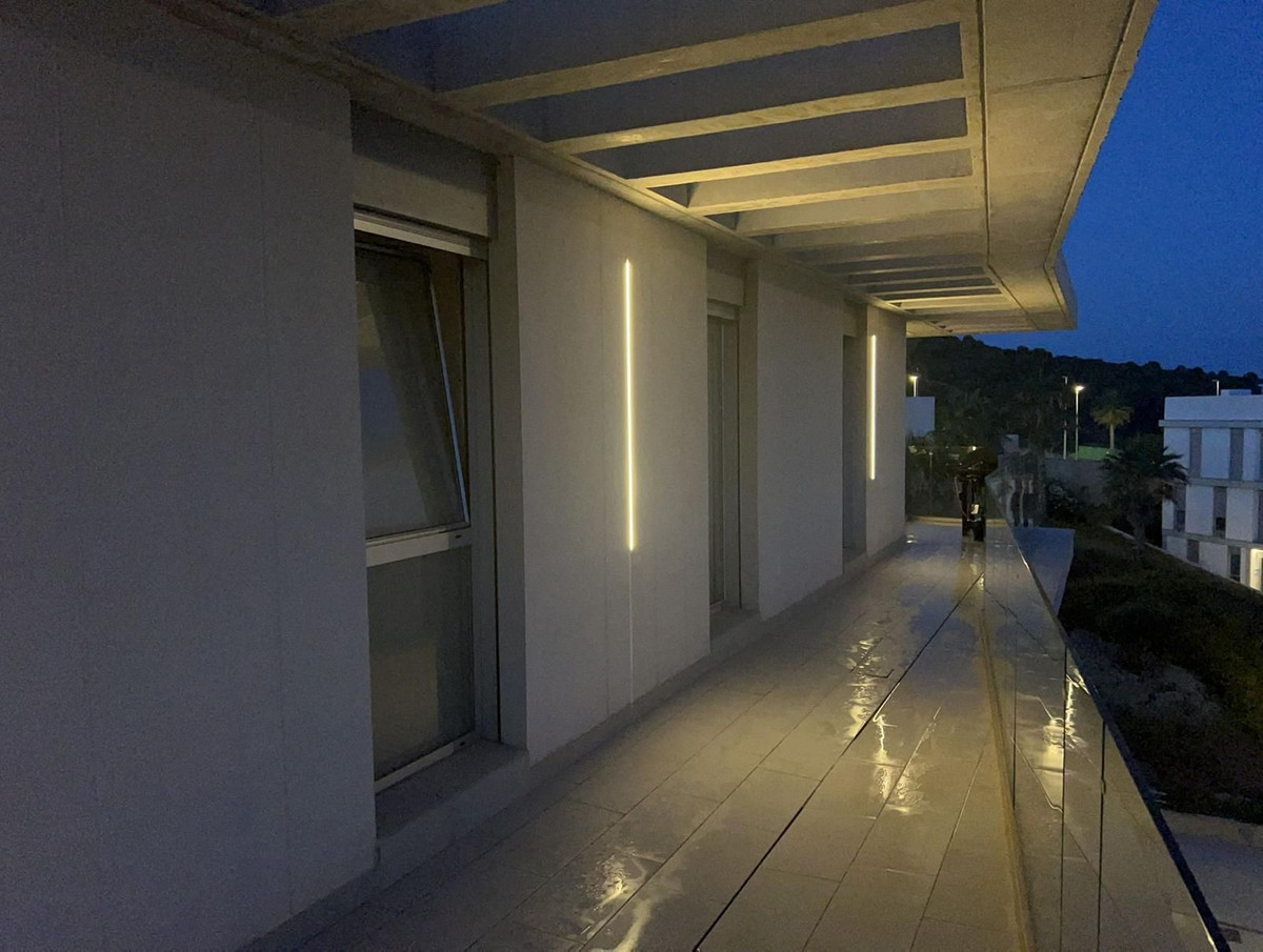 Appartement te koop in Estepona | 2 slaapkamers H5455465