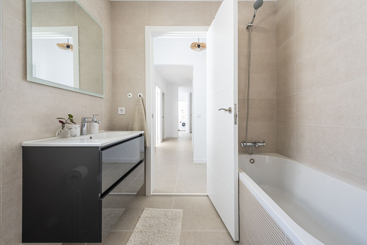 Appartement te koop in Estepona | 3 slaapkamers H5455948