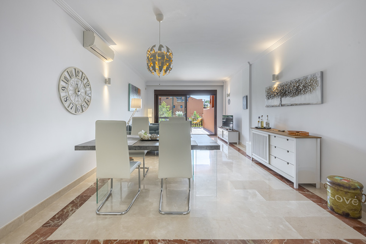 Huis te koop in Estepona | 2 slaapkamers H5456635