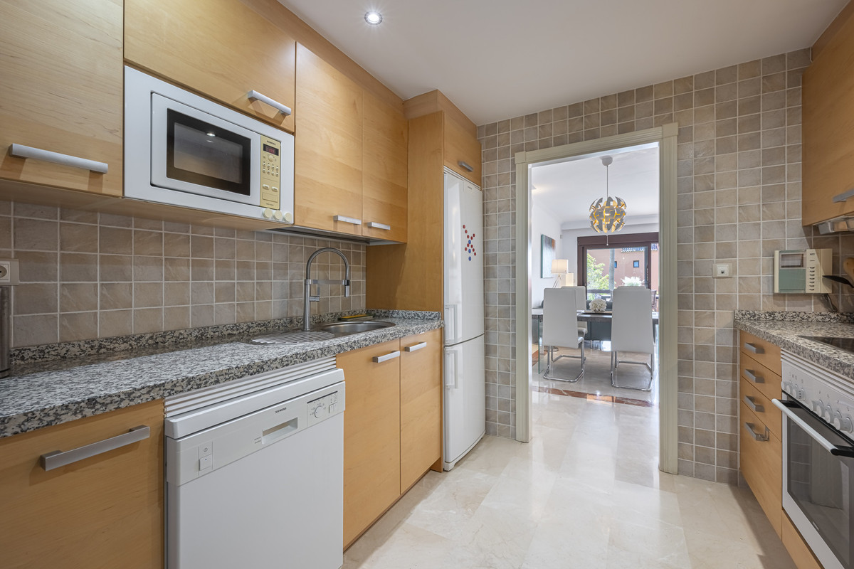 Huis te koop in Estepona | 2 slaapkamers H5456635