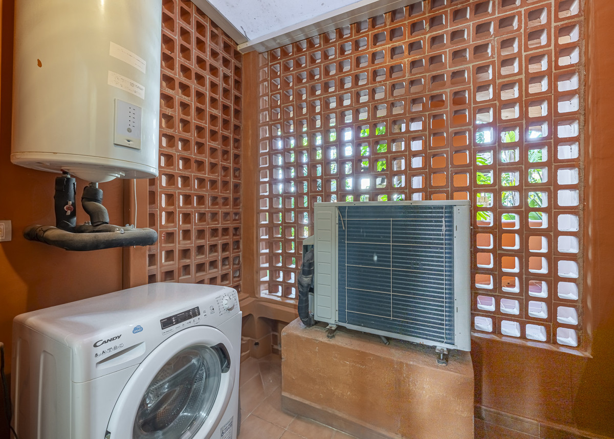 Huis te koop in Estepona | 2 slaapkamers H5456635