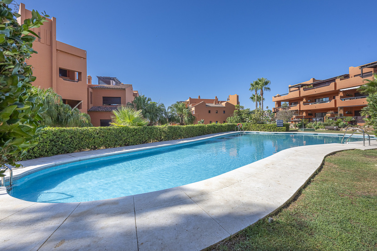 Huis te koop in Estepona | 2 slaapkamers H5456635