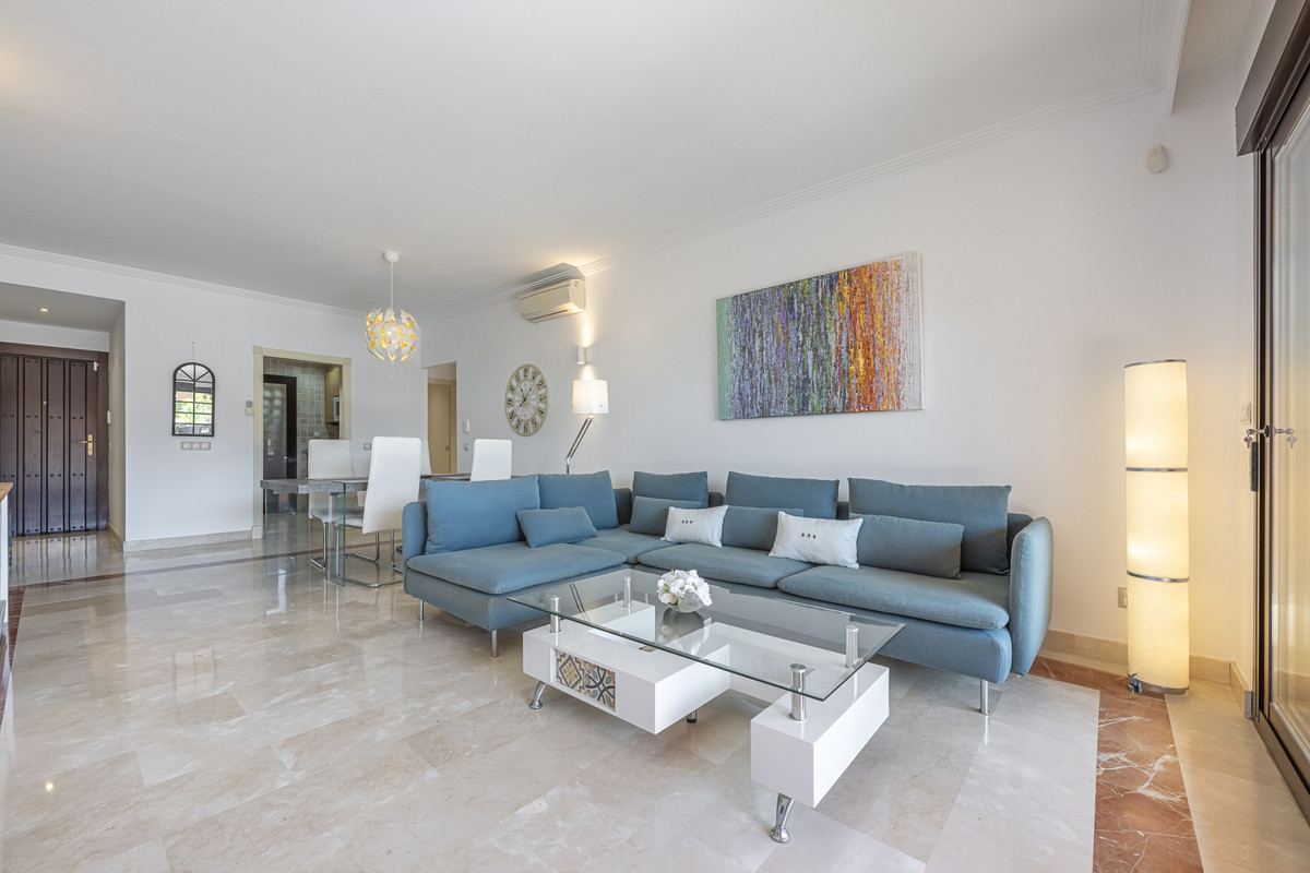 Huis te koop in Estepona | 2 slaapkamers H5456635