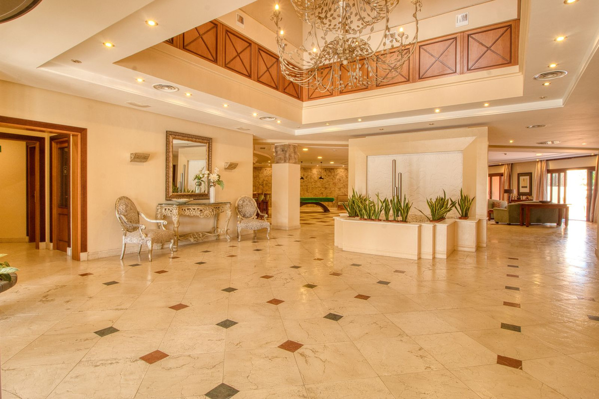 Huis te koop in Estepona | 2 slaapkamers H5457070