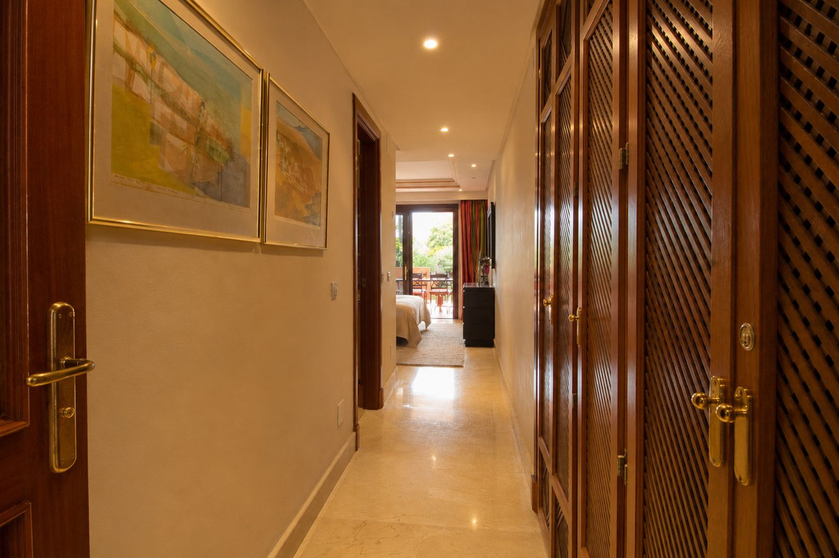 Huis te koop in Estepona | 2 slaapkamers H5457070