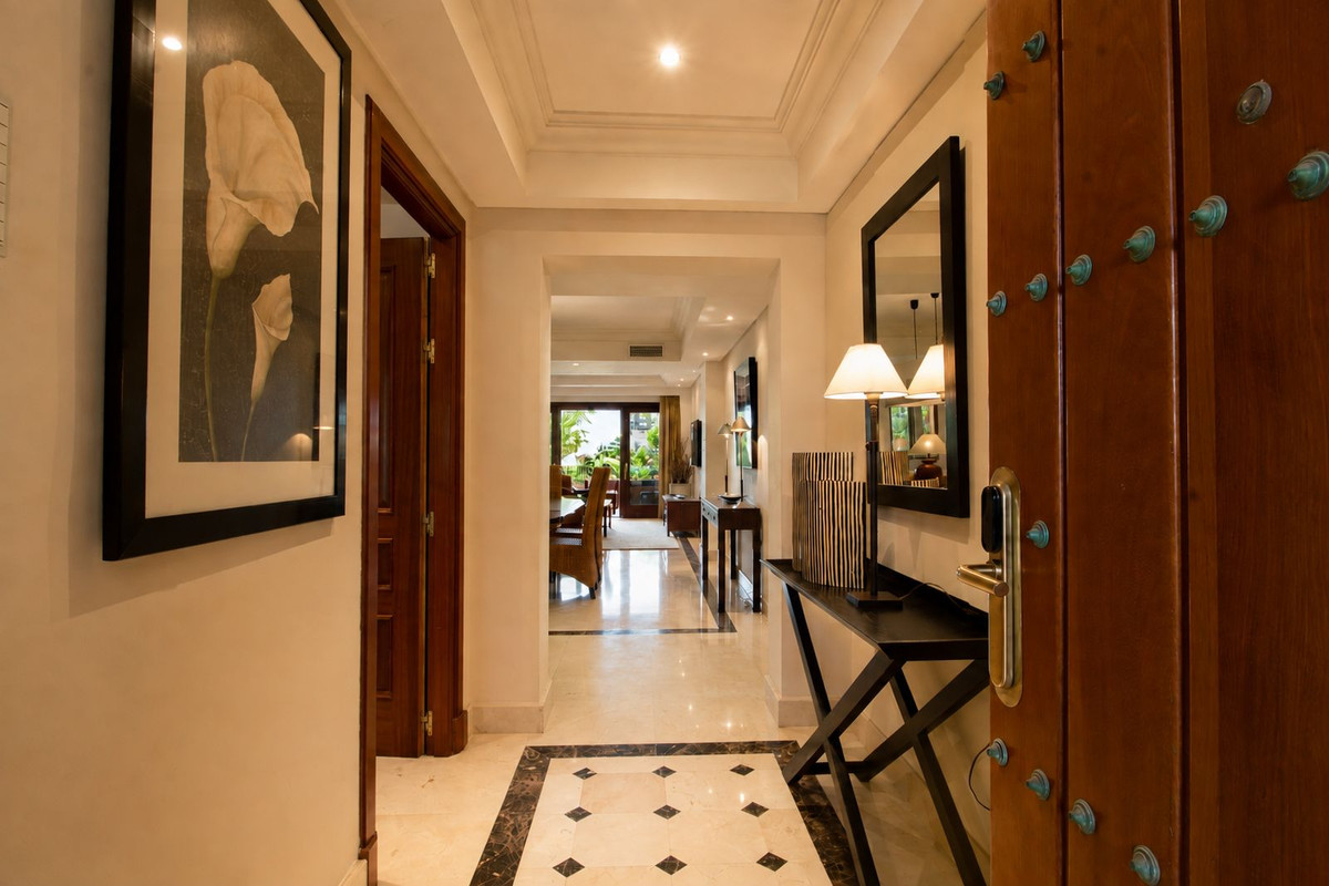 Huis te koop in Estepona | 2 slaapkamers H5457070