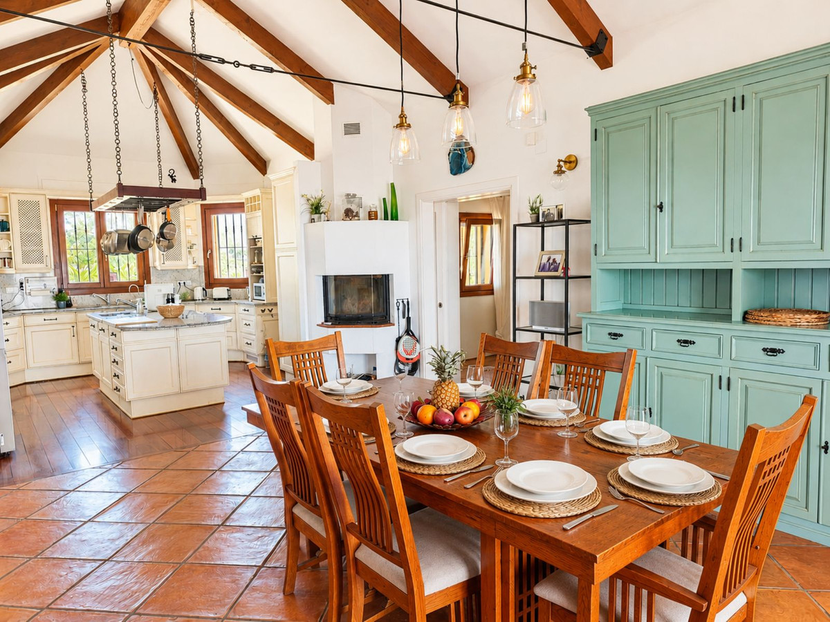 Huis te koop in Estepona | 6 slaapkamers H5459224