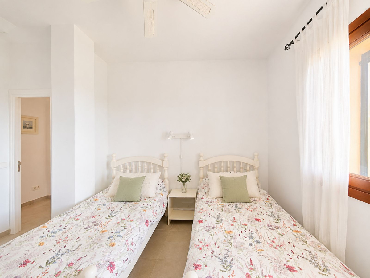 Huis te koop in Estepona | 6 slaapkamers H5459224