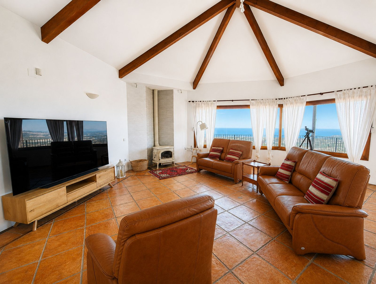 Huis te koop in Estepona | 6 slaapkamers H5459224