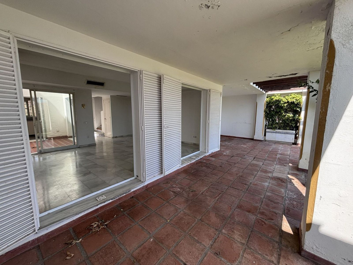 Huis te koop in Estepona | 3 slaapkamers H5459593