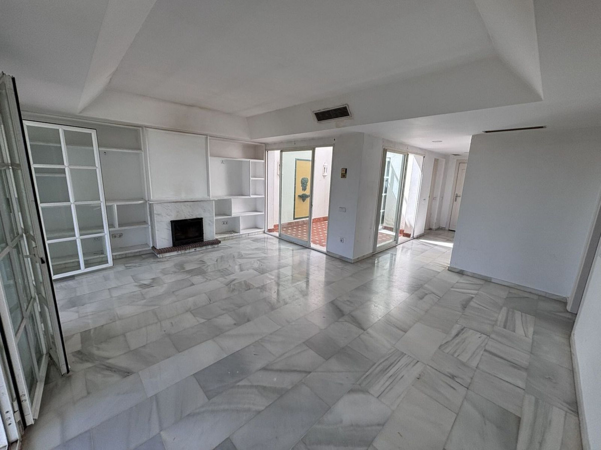 Huis te koop in Estepona | 3 slaapkamers H5459593