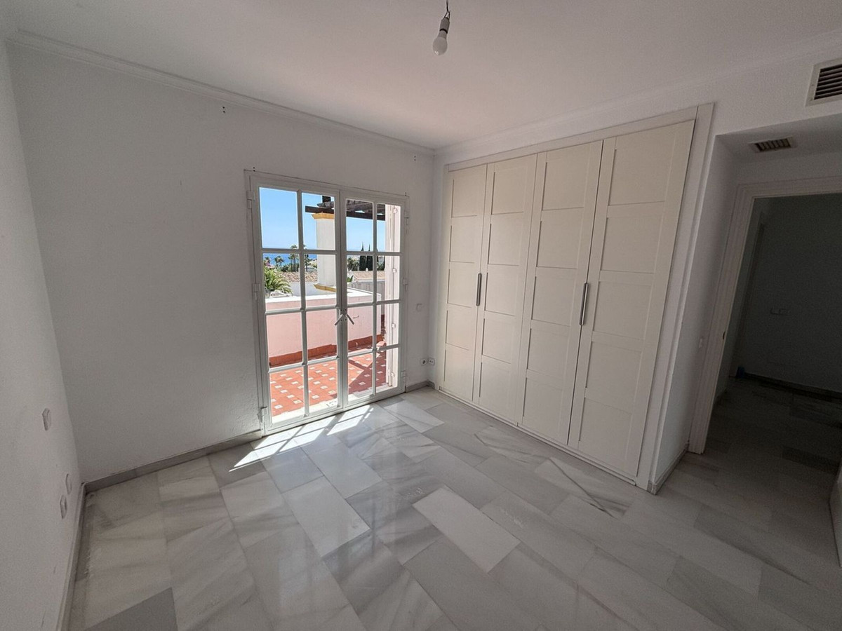 Huis te koop in Estepona | 3 slaapkamers H5459593