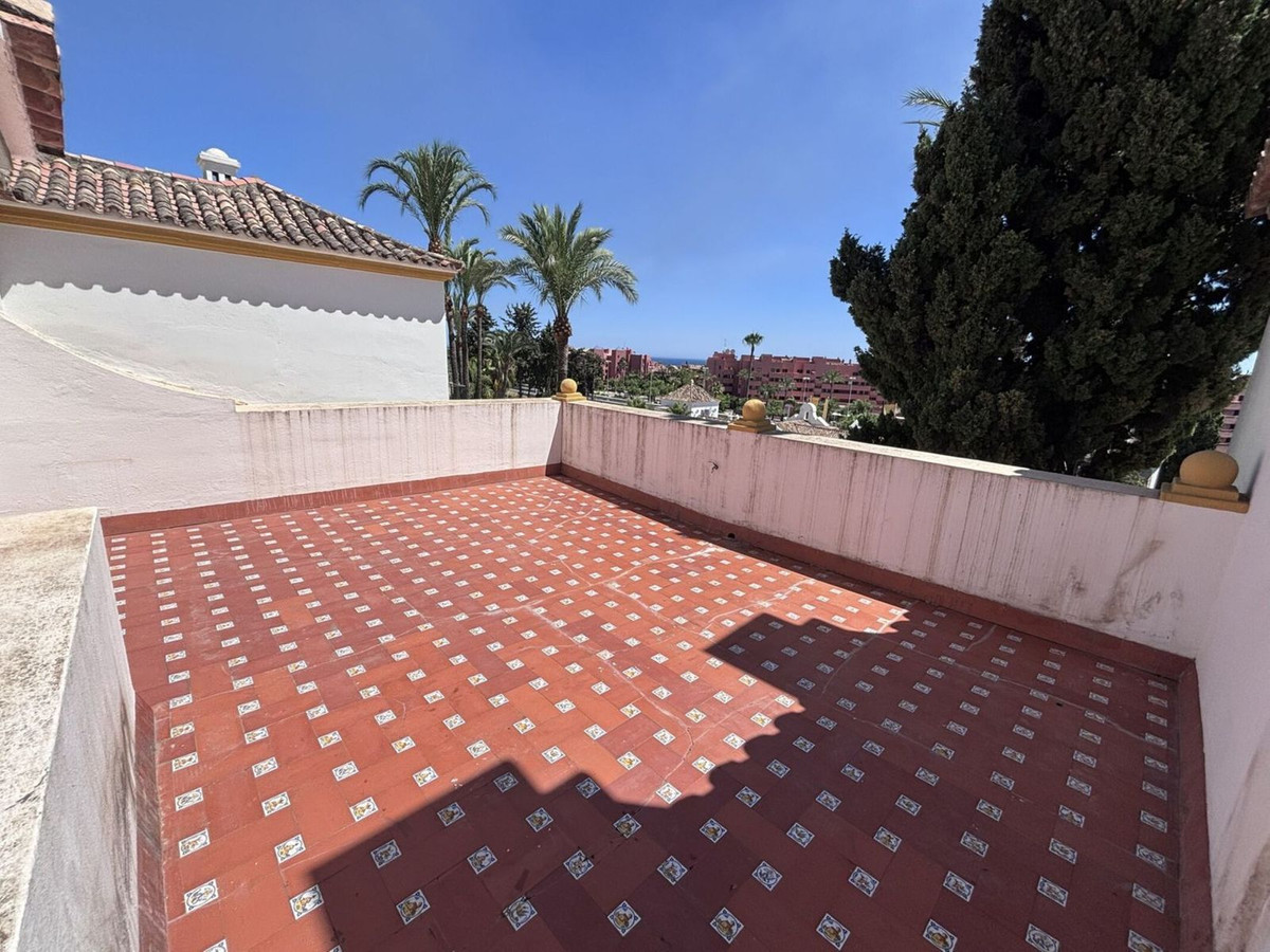 Huis te koop in Estepona | 3 slaapkamers H5459593