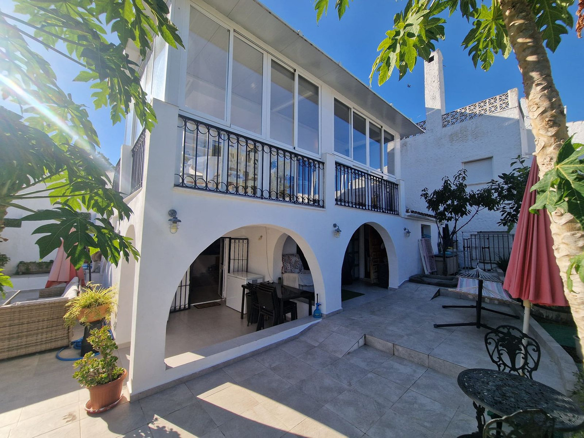 Huis te koop in Estepona | 3 slaapkamers H5459722