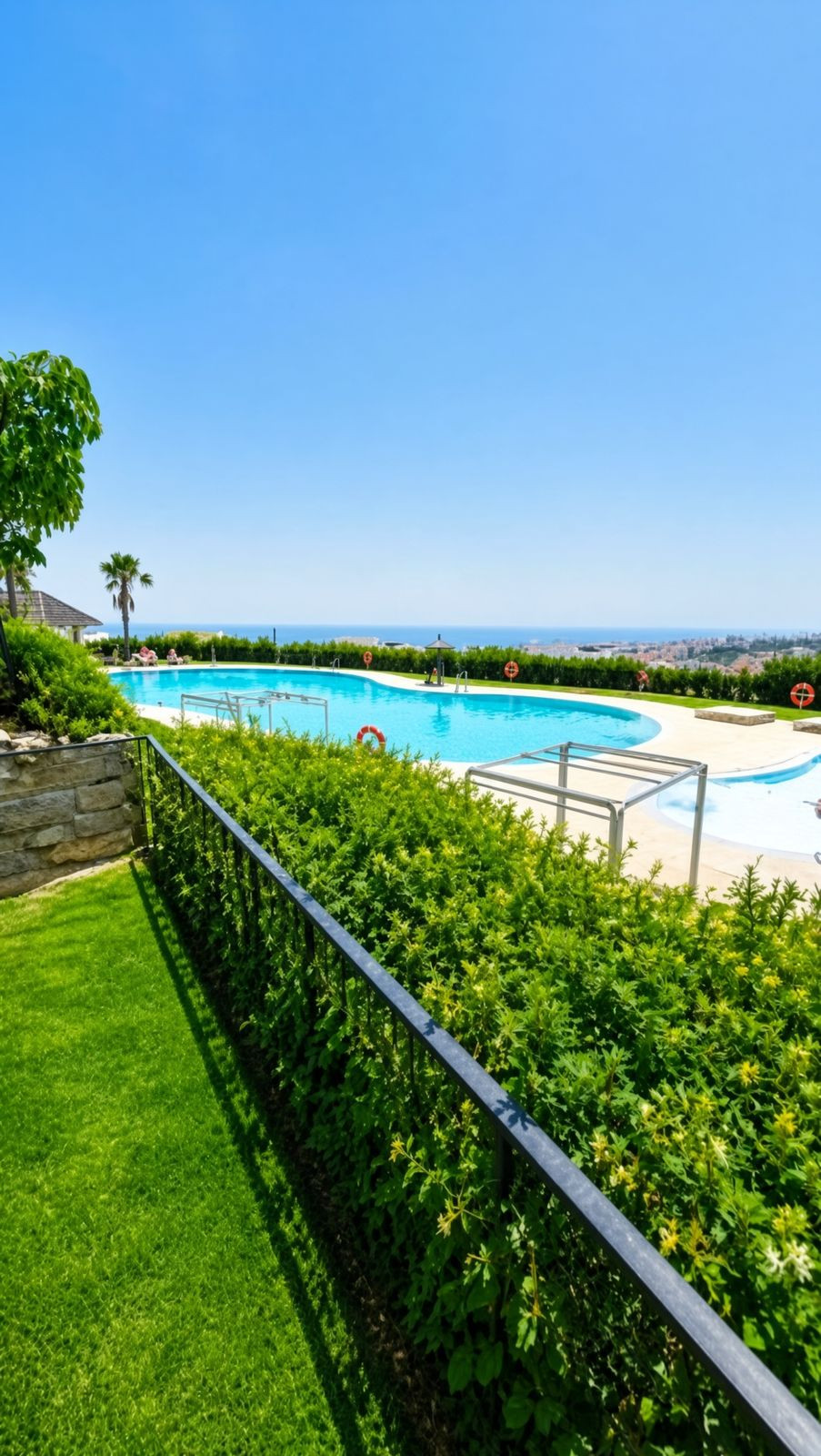 Huis te koop in Estepona | 2 slaapkamers H5459947