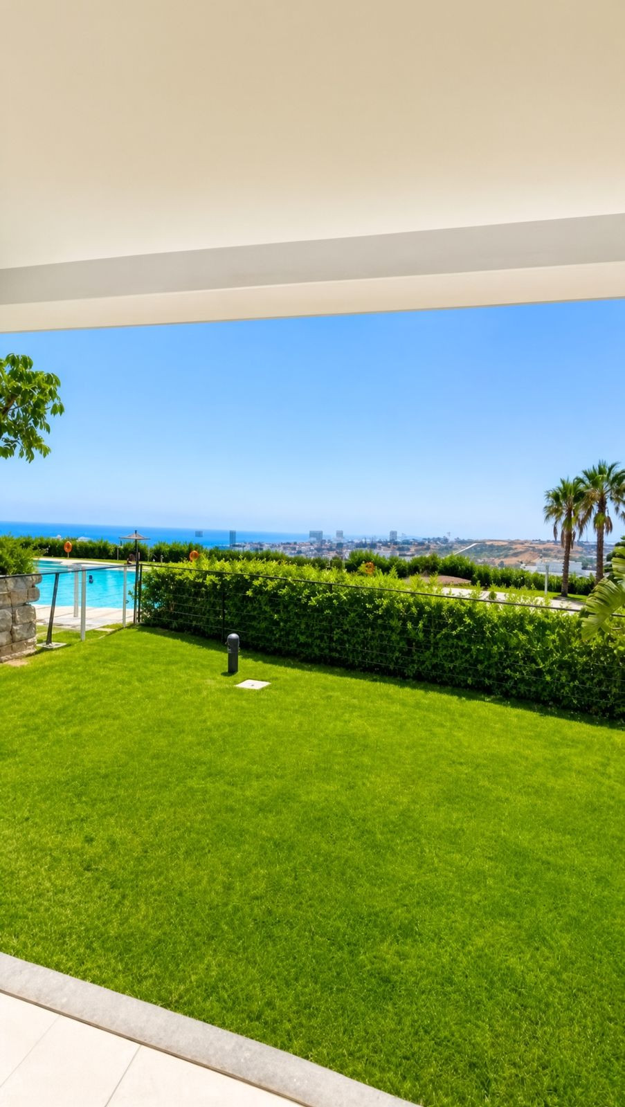 Huis te koop in Estepona | 2 slaapkamers H5459947