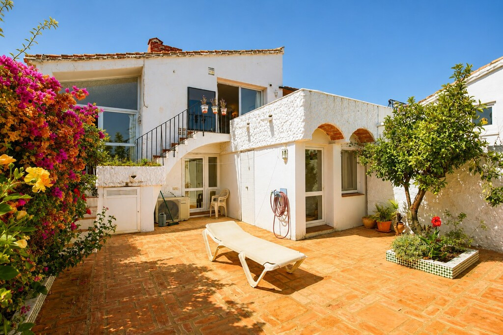 Huis te koop in Estepona | 2 slaapkamers H5460658