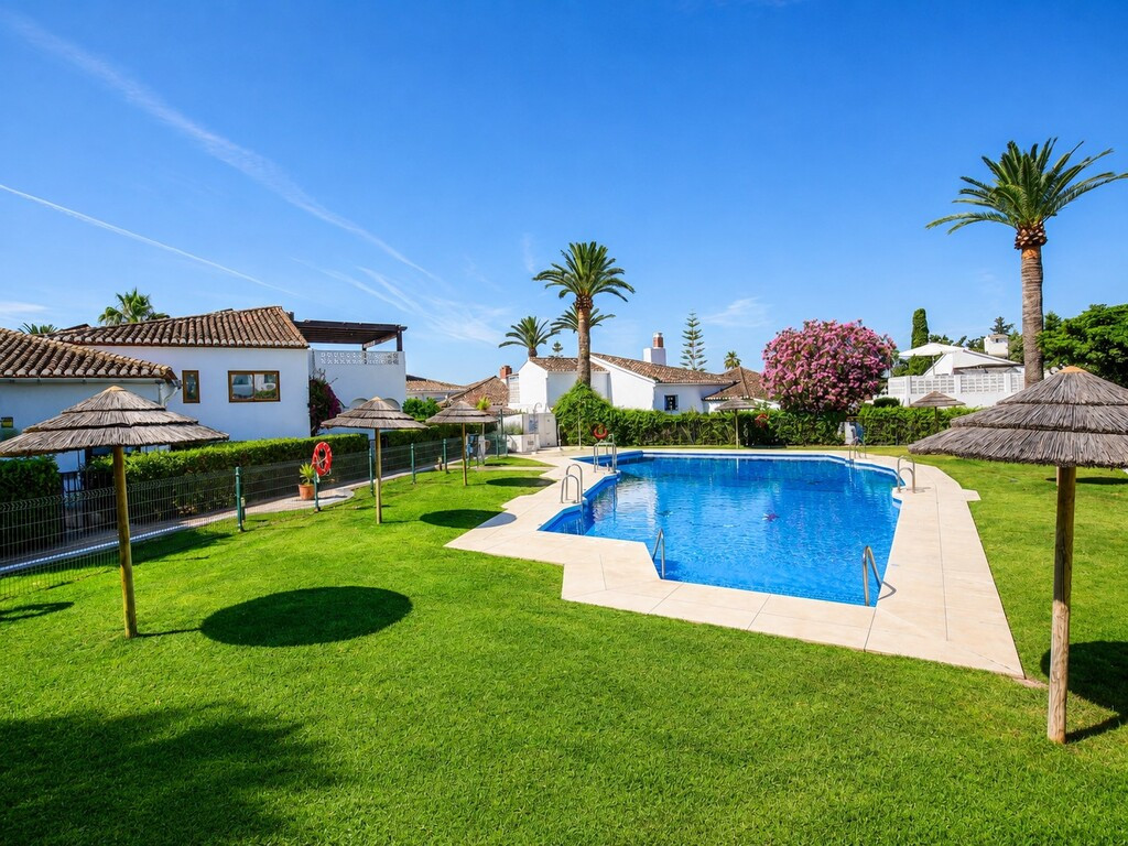 Huis te koop in Estepona | 2 slaapkamers H5460658