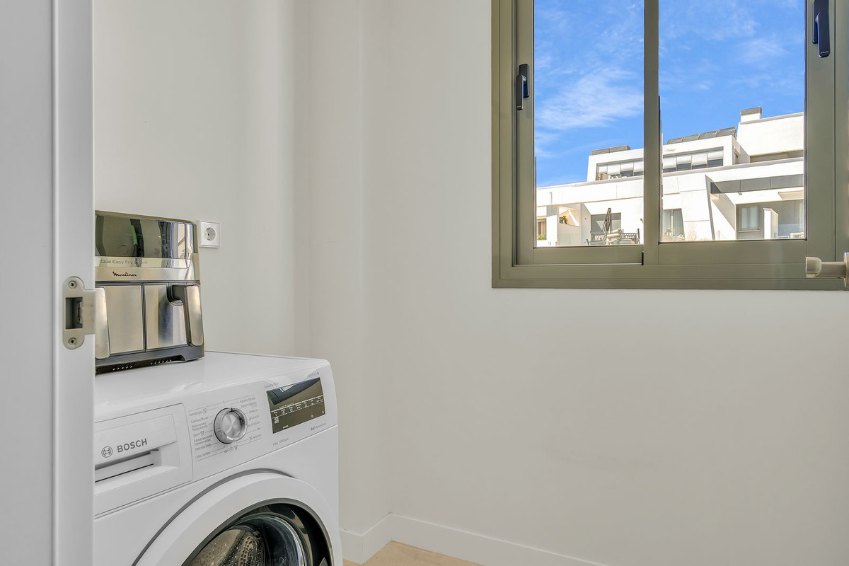 Huis te koop in Estepona | 2 slaapkamers H5460781