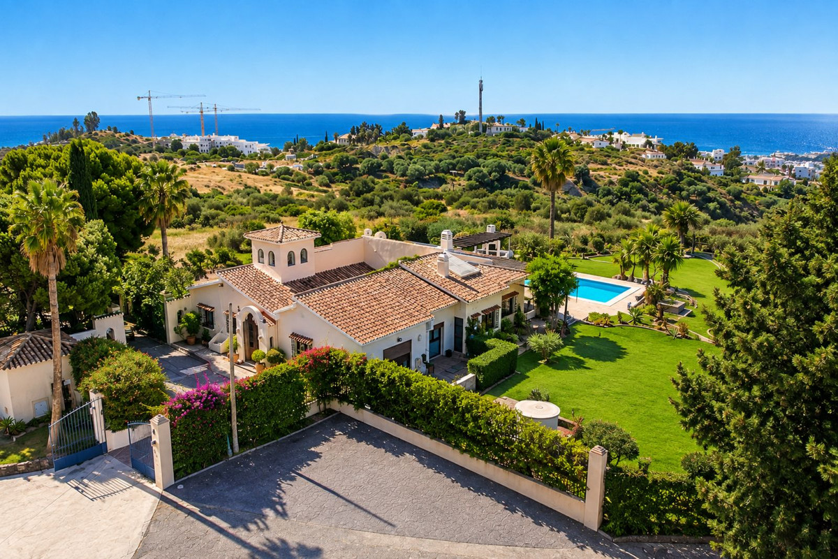 Finca - Cortijo te koop in Estepona | 4 slaapkamers H5460985