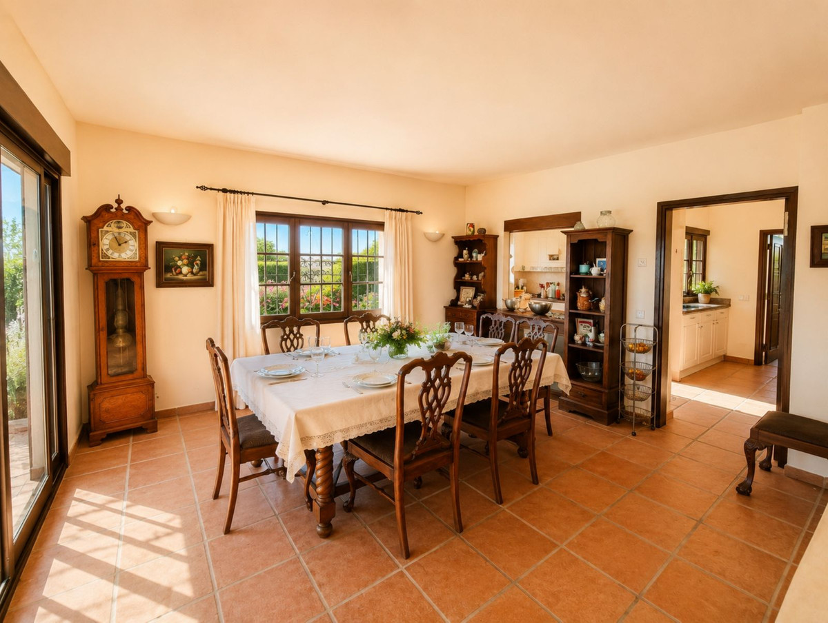 Finca - Cortijo te koop in Estepona | 4 slaapkamers H5460985