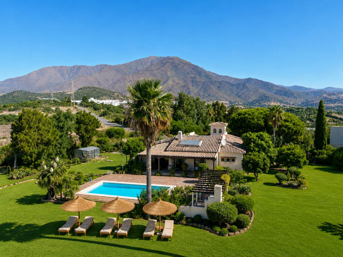 Finca - Cortijo te koop in Estepona | 4 slaapkamers H5460985