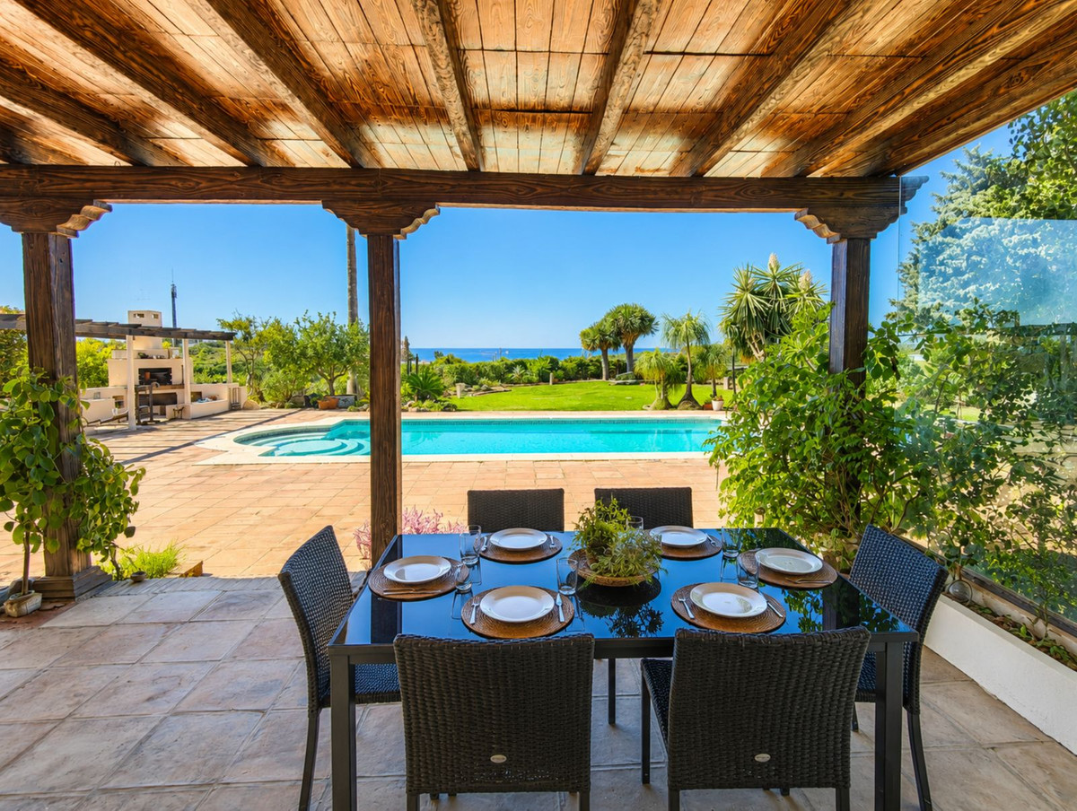 Finca - Cortijo te koop in Estepona | 4 slaapkamers H5460985