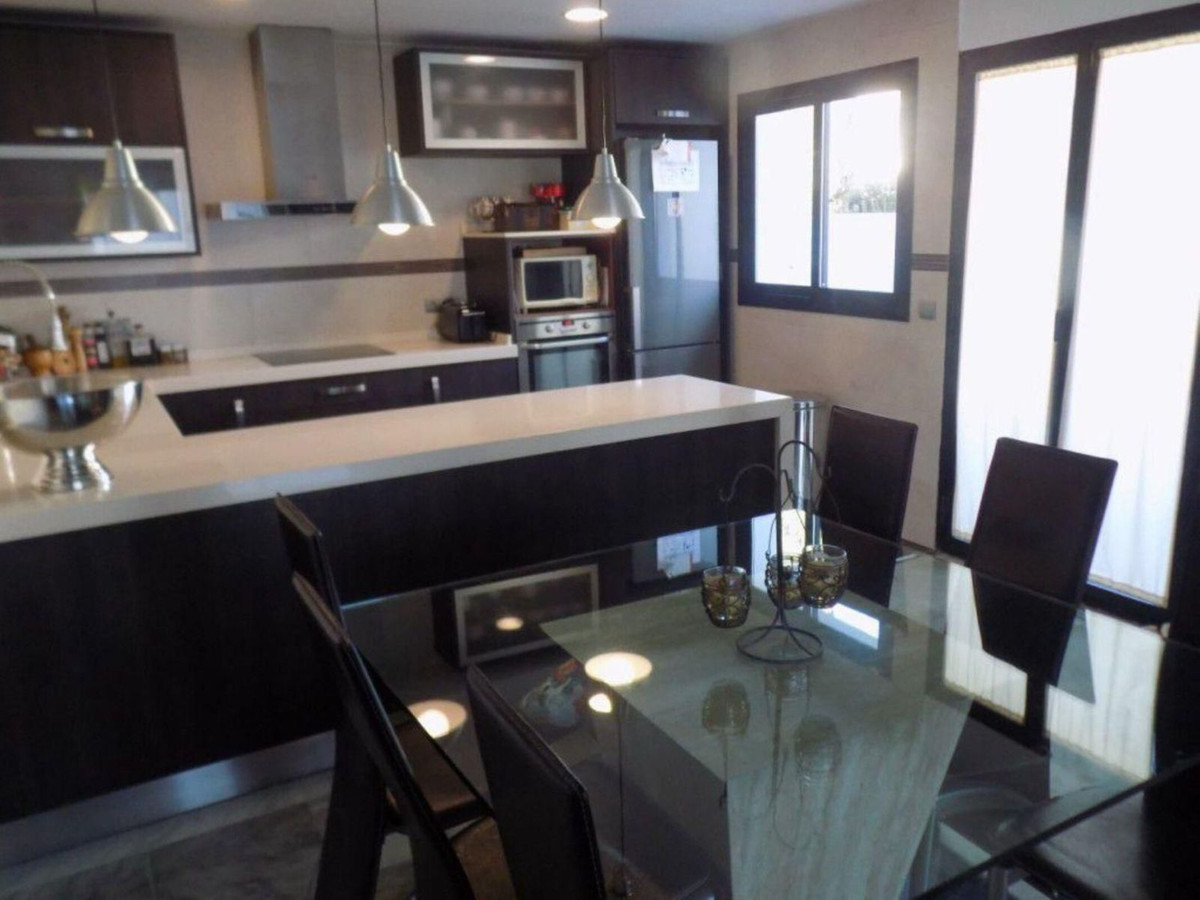 Huis te koop in Estepona | 3 slaapkamers H5461546