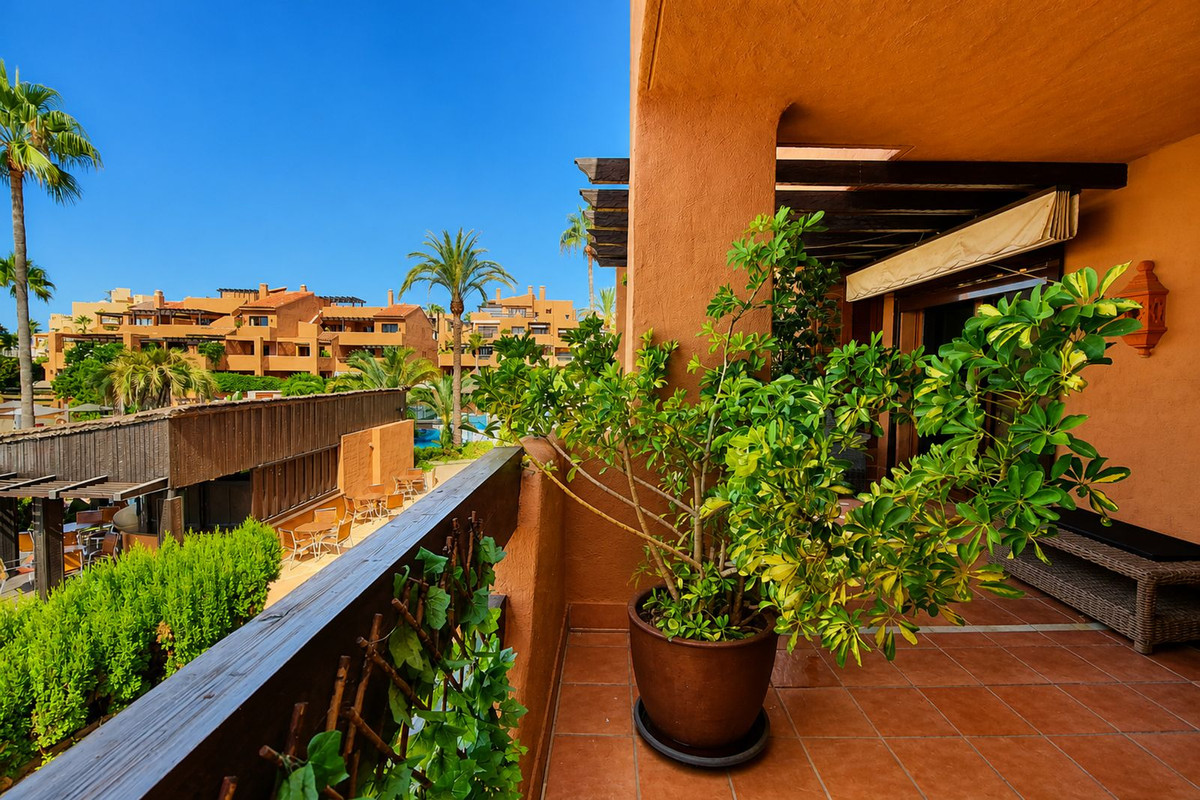 Appartement te koop in Estepona | 3 slaapkamers H5462002