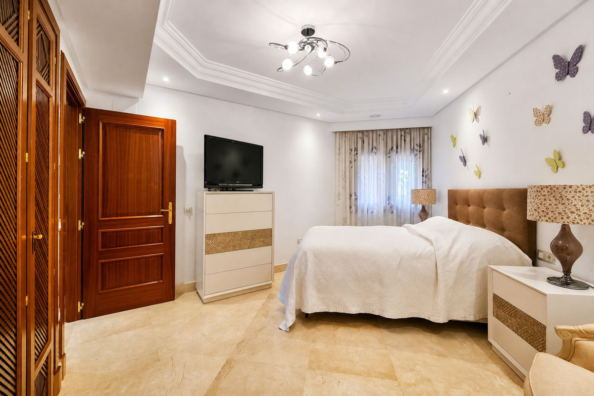 Appartement te koop in Estepona | 3 slaapkamers H5462002