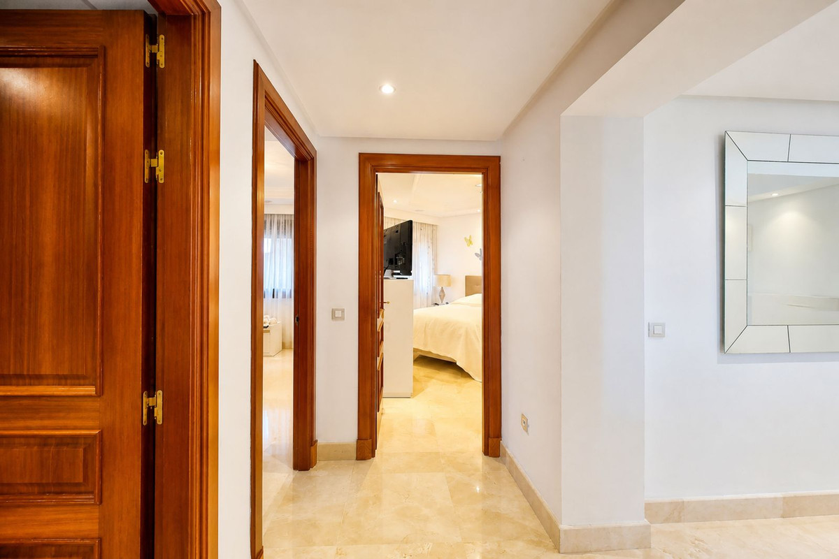 Appartement te koop in Estepona | 3 slaapkamers H5462002