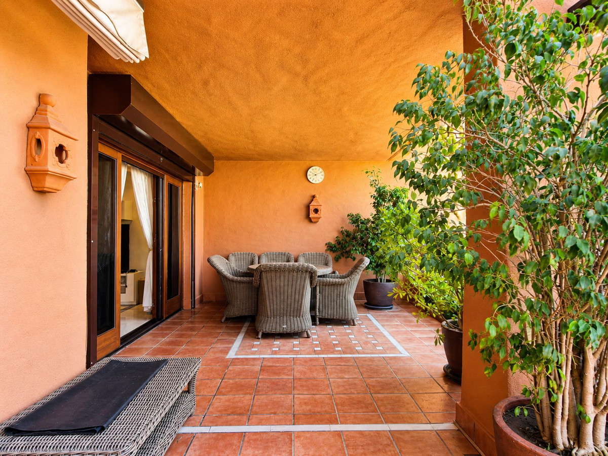 Appartement te koop in Estepona | 3 slaapkamers H5462002