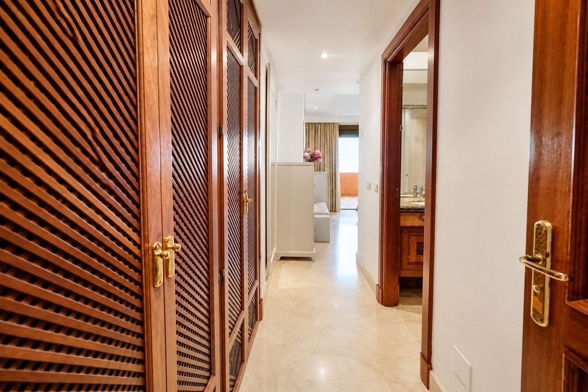 Appartement te koop in Estepona | 3 slaapkamers H5462002