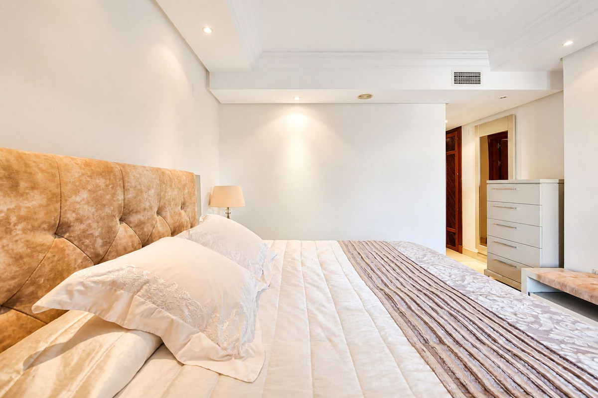 Appartement te koop in Estepona | 3 slaapkamers H5462002