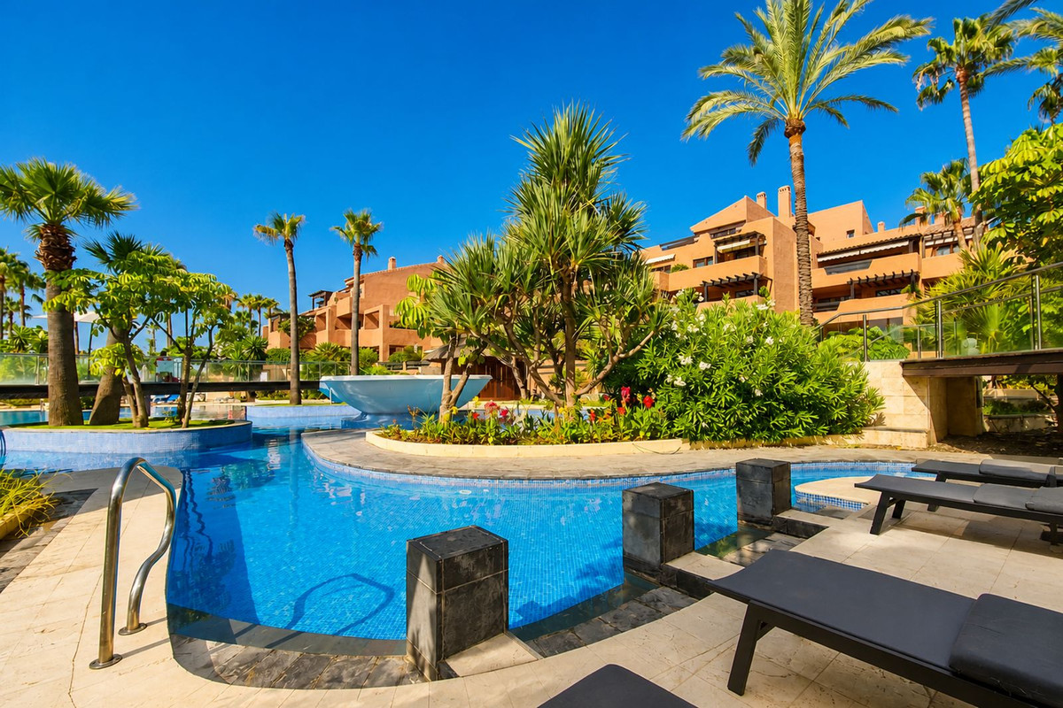 Appartement te koop in Estepona | 3 slaapkamers H5462002